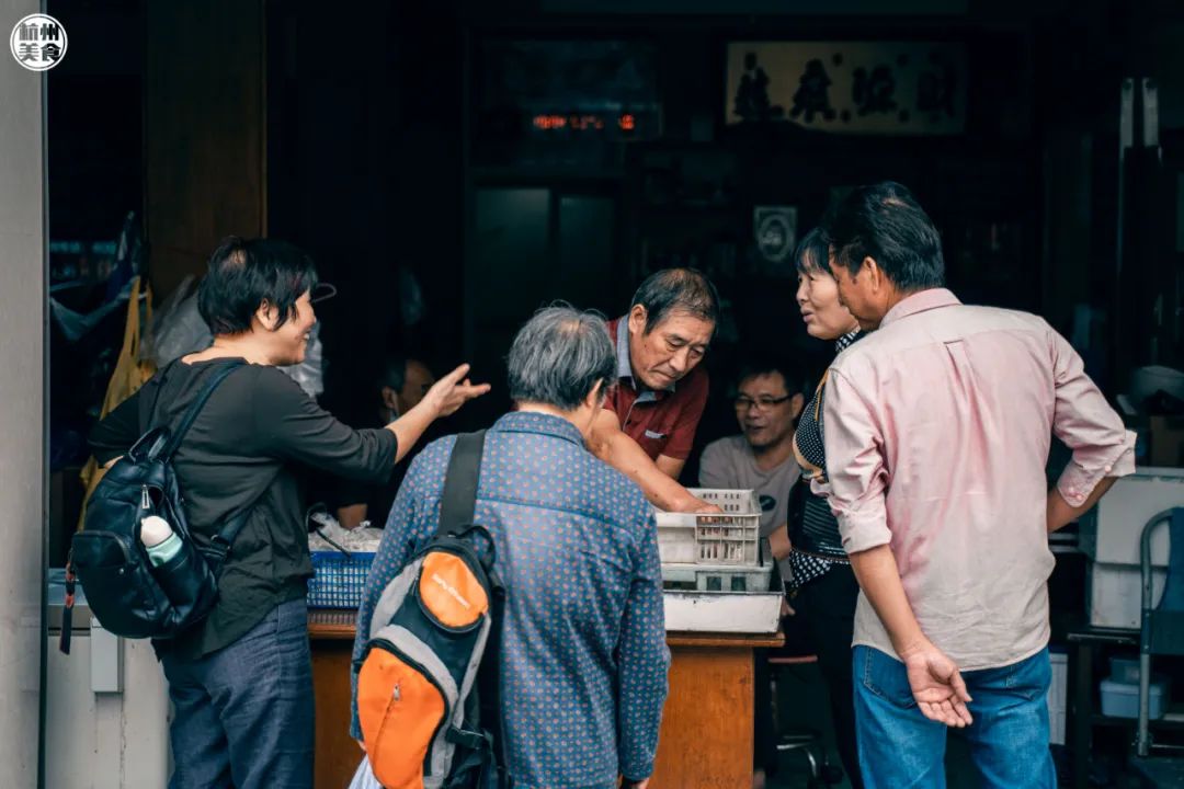 藏在西兴老街的宝藏豆腐干，接力77年的经典味道