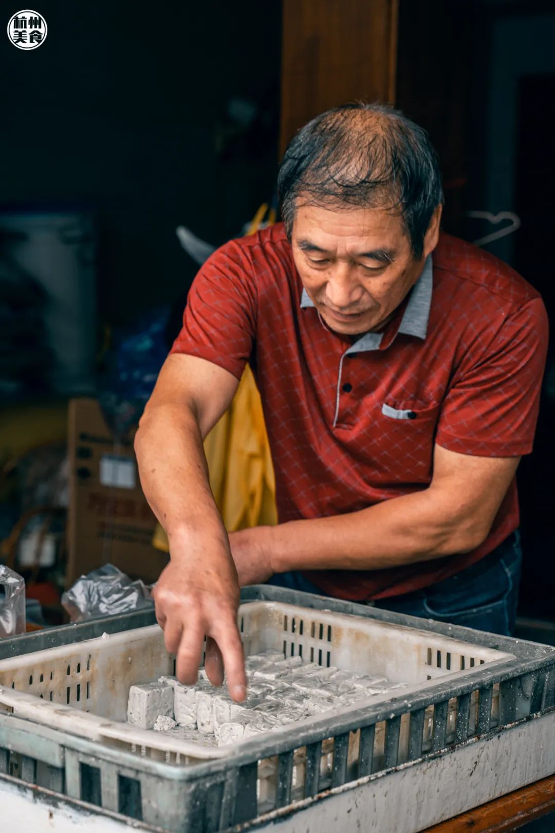 藏在西兴老街的宝藏豆腐干，接力77年的经典味道